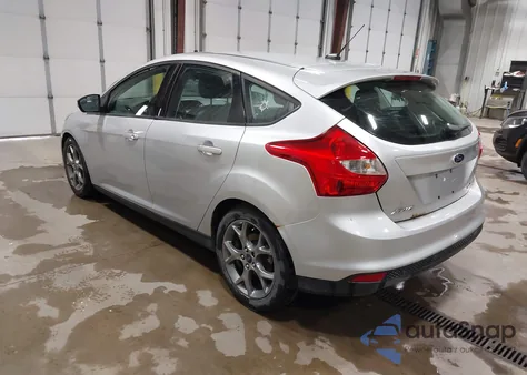 2014 Ford Focus Se z USA, uszkodzony, nr VIN 1FADP3K22EL363229